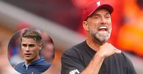 Liverpool manager Jurgen Klopp was keen on Micky van de Ven