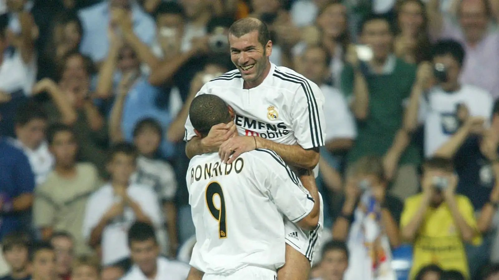 Former Real Madrid stars Zinedine Zidane and Ronaldo