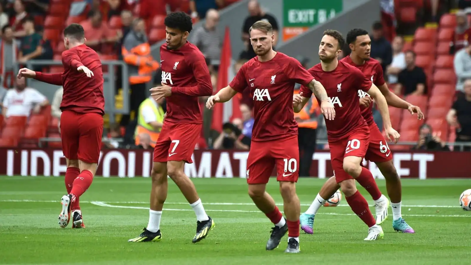 Liverpool news: Klopp summer signing ‘will get better’ as pundit urges clarity on key early-season issue