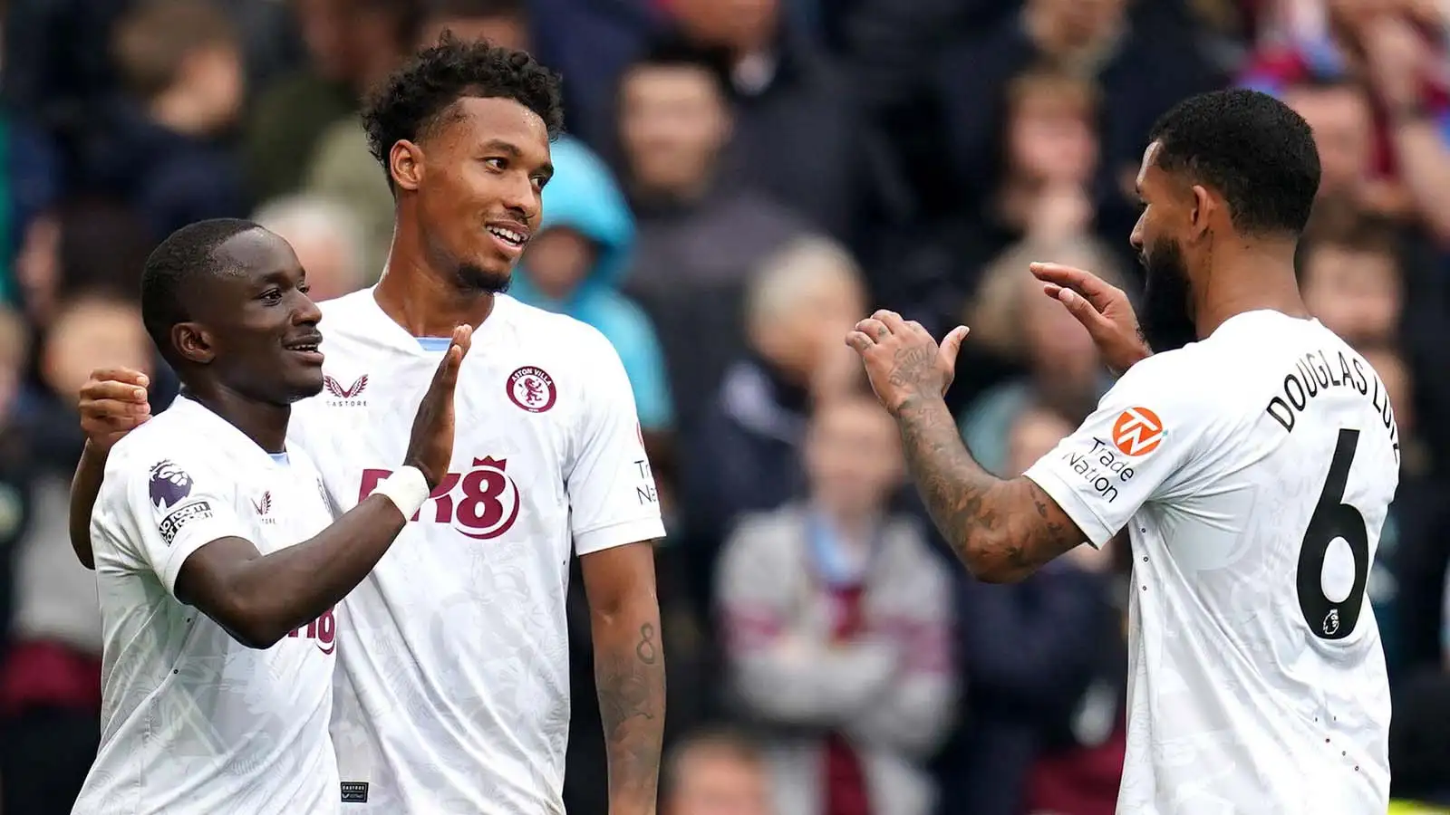 Aston Villa star leaves Unai Emery sweating as £52m signing leaves door open for PSG return