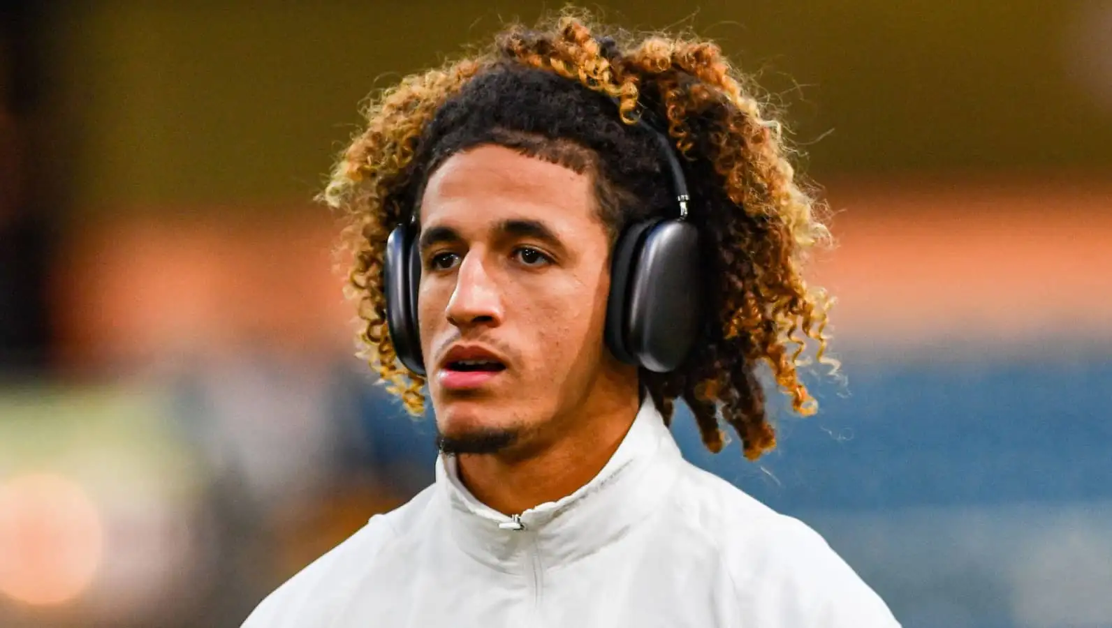 Man Utd to collect fantastic fee as Red Devils choose between Everton and Sevilla for Hannibal Mejbri