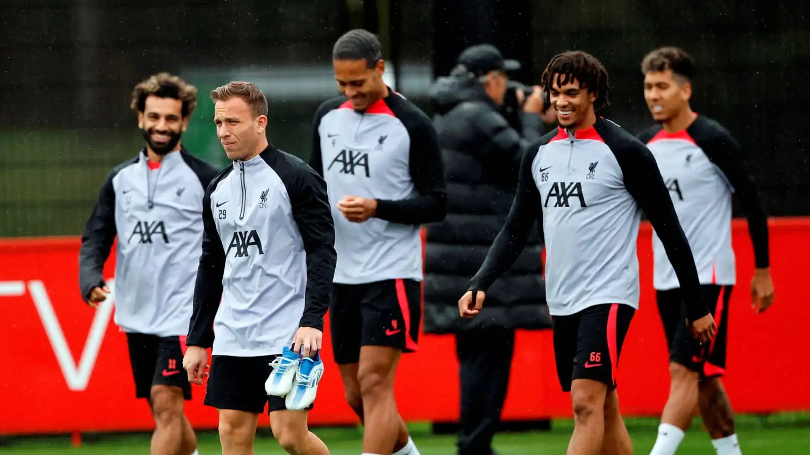 Liverpool flop brutally snubbed after Barcelona legend told Xavi to cancel transfer for two reasons