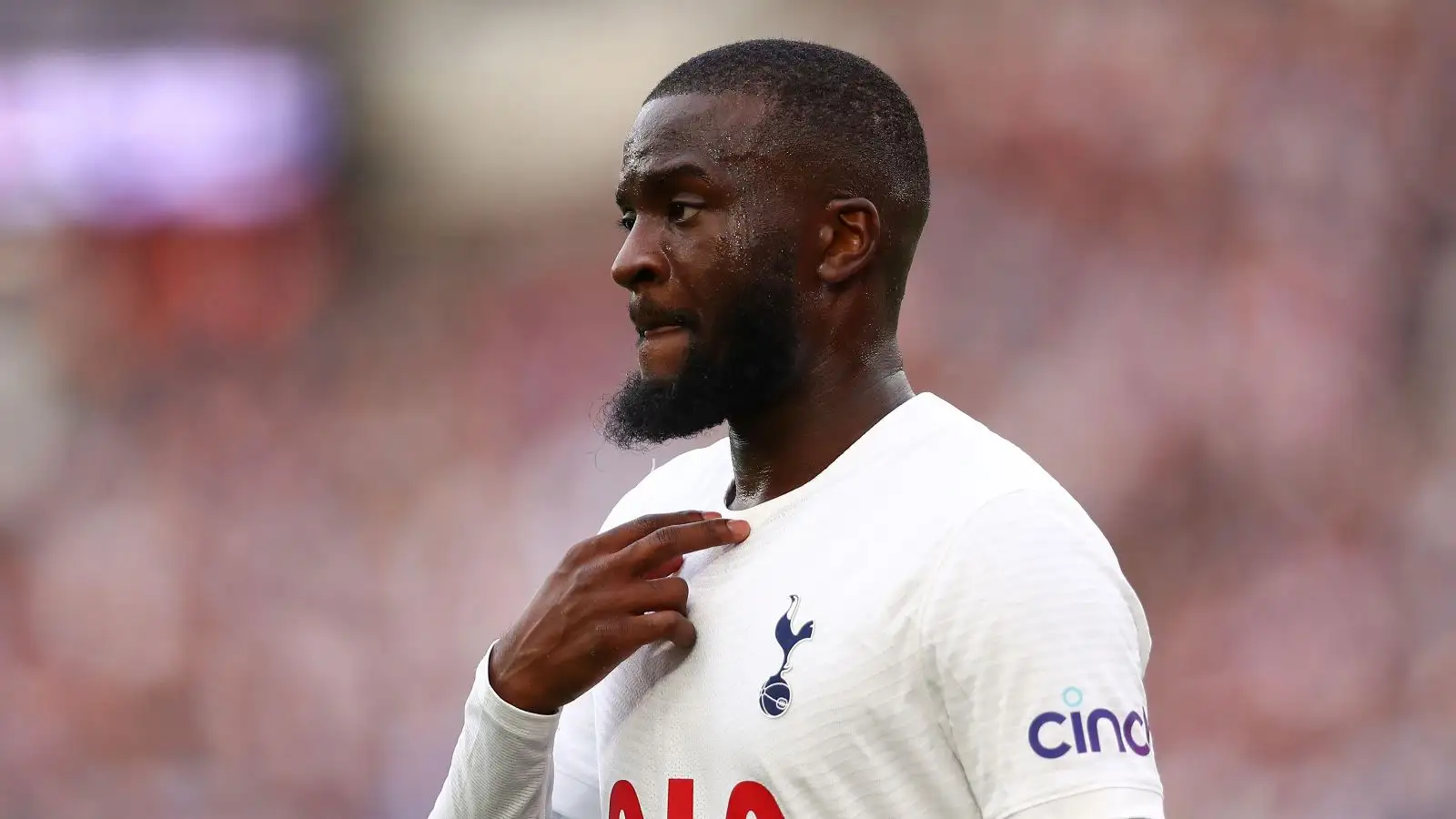 Tottenham man grilled for burger incident; ‘overweight’ club-record signing could see deal terminated