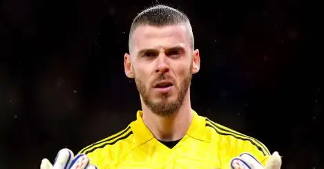 De Gea turns nose up at £500,000-per-week Man Utd reunion with another move under consideration