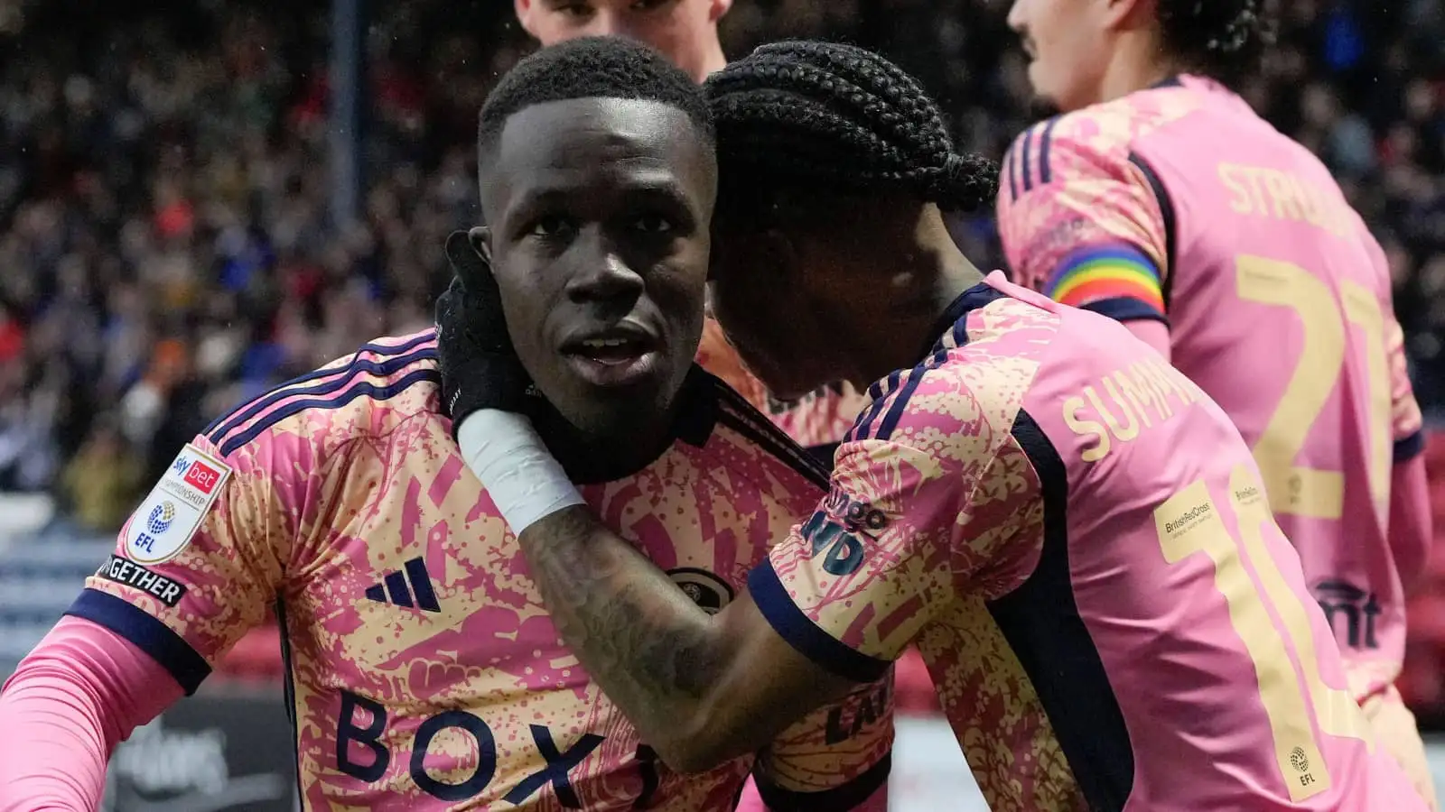 Leeds ready to cash in on ‘desperate’ forward in major U-turn after he caused war in summer