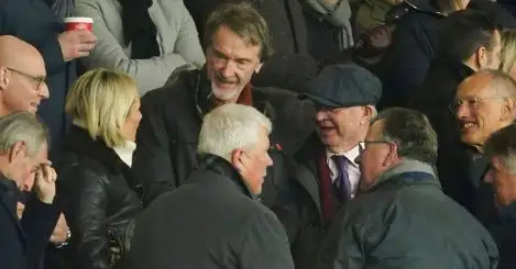 Sir Alex Ferguson gives massive Man Utd thumbs up to raid on Newcastle for transfer guru