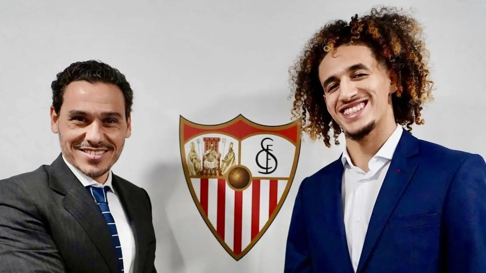 Man Utd transfer announced as option to buy figure revealed for Sevilla-bound Hannibal Mejbri