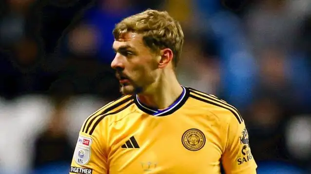 Leicester midfielder Kiernan Dewsbury-Hall