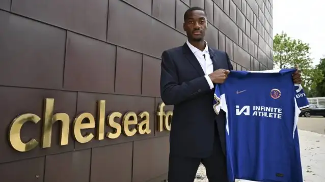 New Chelsea signing Tosin Adarabioyo (image via official Chelsea website - www.chelseafc.com)