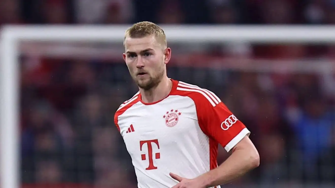 Matthijs de Ligt on the ball for Bayern Munich Matthijs de Ligt, Bayern Munich star and Man Utd target