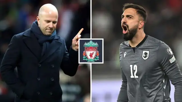 Liverpool coach Arne Slot and Giorgi Mamardashvili