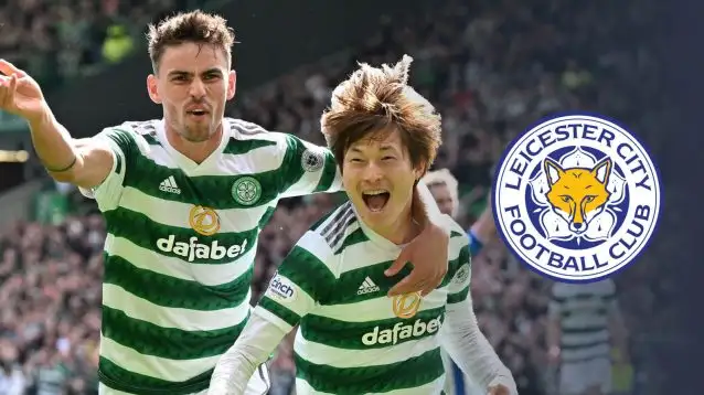 Celtic duo Matt O'Riley and Kyogo Furuhashi with Leicester badge