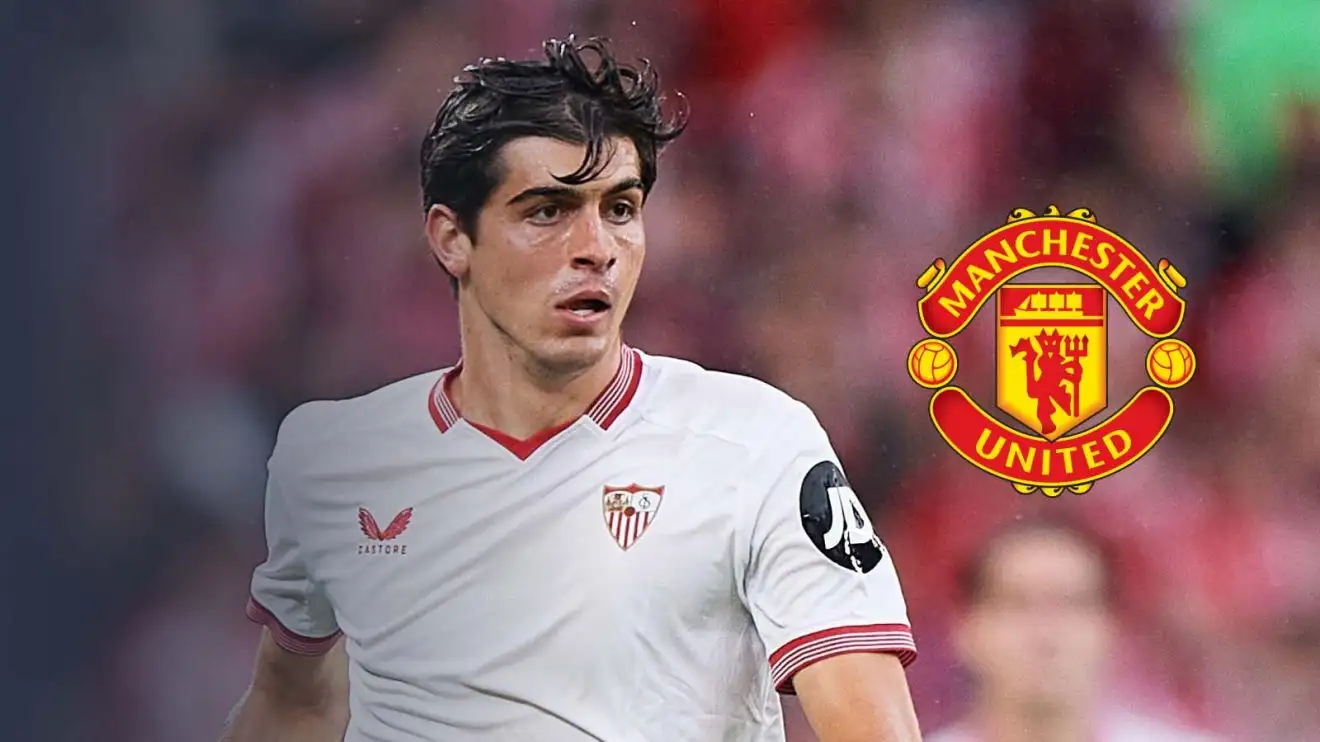 Juanlu Sanchez of Sevilla next to the Man Utd badge