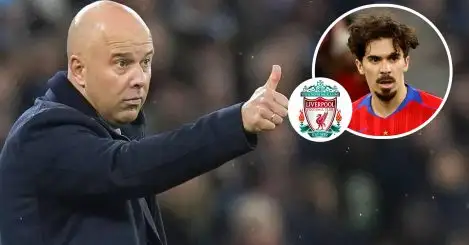 Liverpool launch spectacular January raid for ‘untouchable’ midfielder who walks straight into Slot’s XI – report