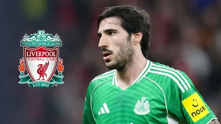 Sandro Tonali Newcastle midfielder with Liverpool badge