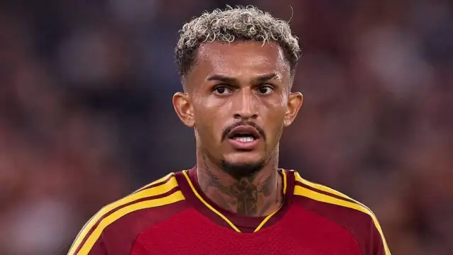 Man Utd want to sign £50m left-back who isn’t left-footed in January