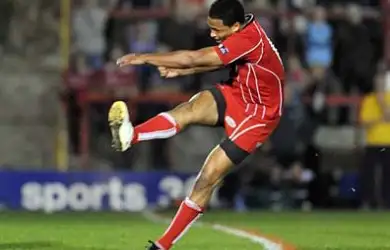 Hull sign Turner