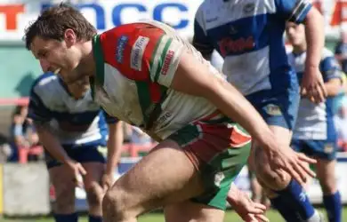 Keighley loose signs new deal
