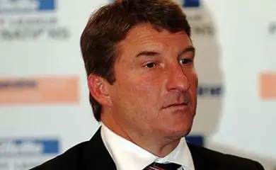 Ex-England coach Smith criticises Brough