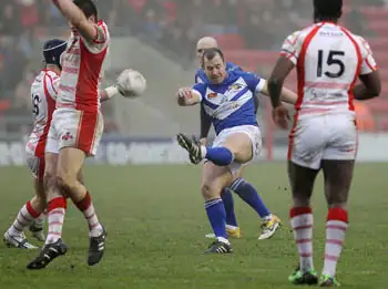 Winning home games key – Holt