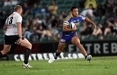 Hayne pledges future to Parramatta