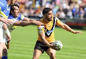 Rangi Chase to remain at Castleford