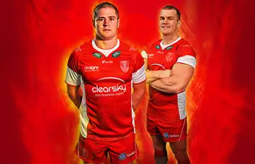 Hull KR conquer FC in bruising clash
