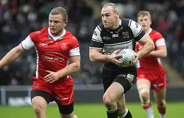 Ellis signs new deal with Hull FC