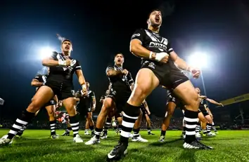 All Black coach teams up with Warriors