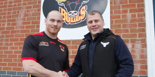 Lovegrove makes Bulls loan move permanent