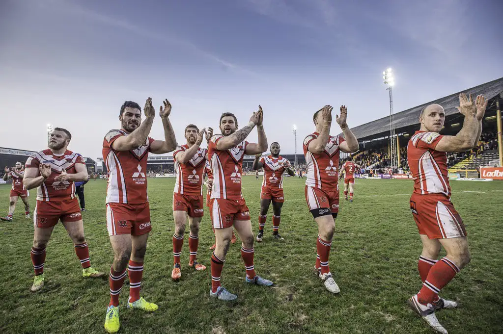 Salford slip past Saints