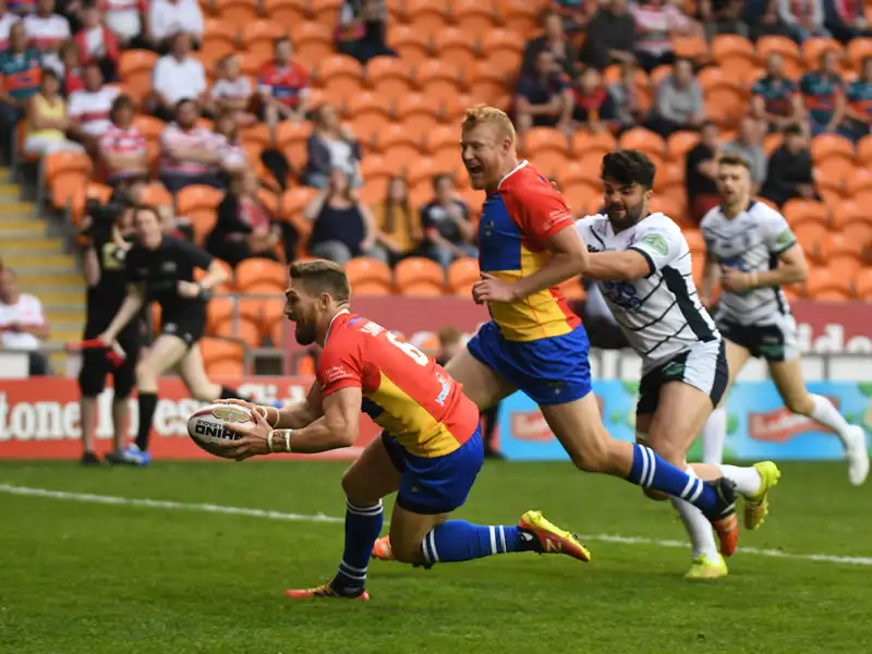 Summer Bash: London score seven-try win over top four rivals Featherstone