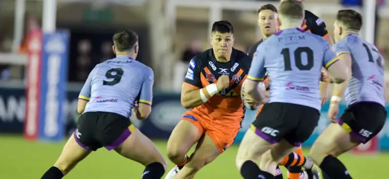 Castleford forward Clark joins Featherstone on loan