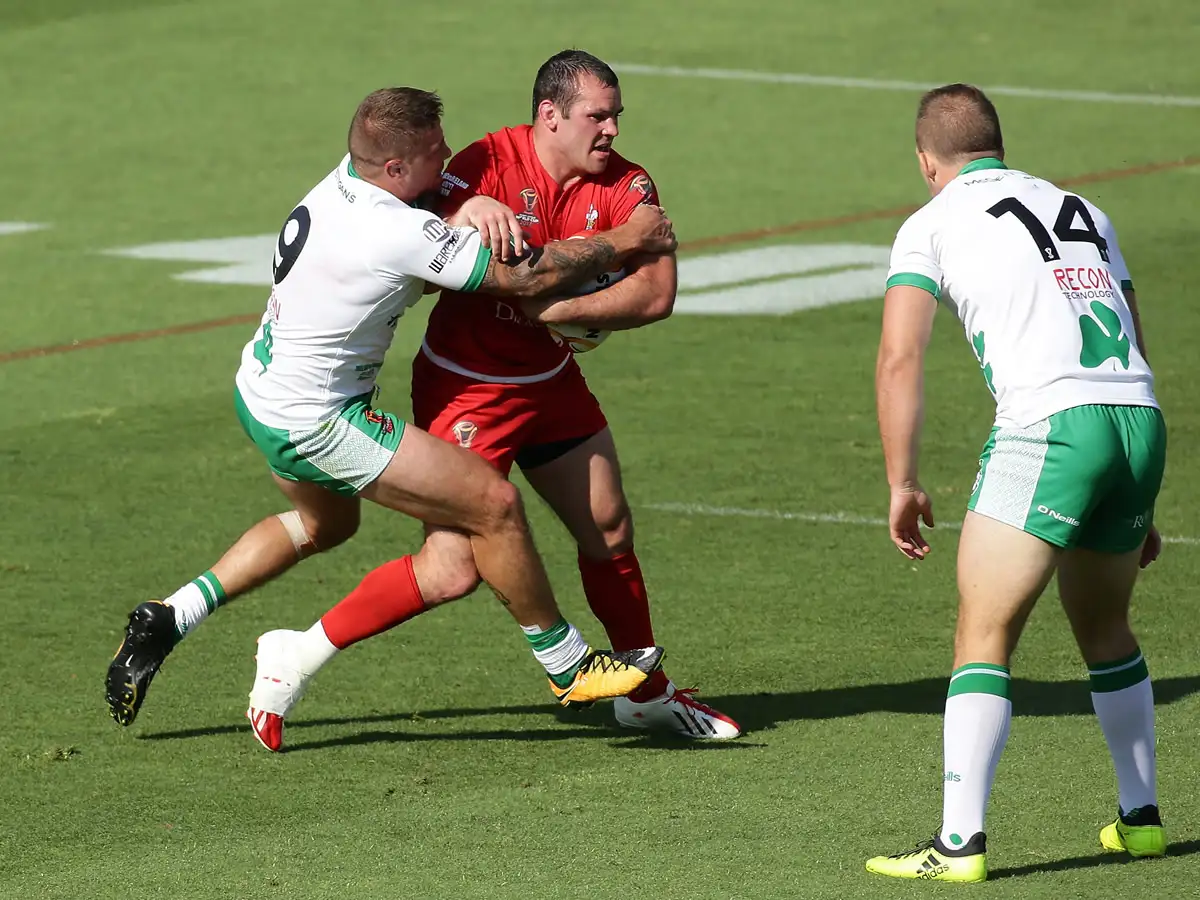 Raiders sign Wales international Steve Parry