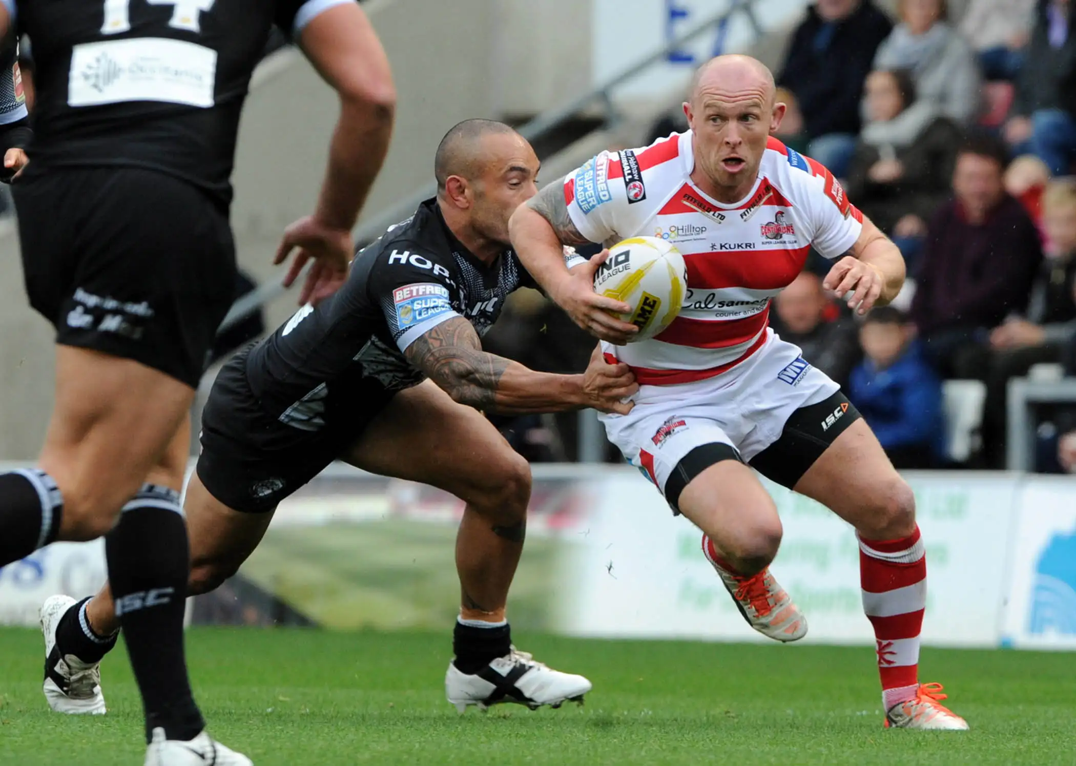 Leigh brush London aside in dominant display