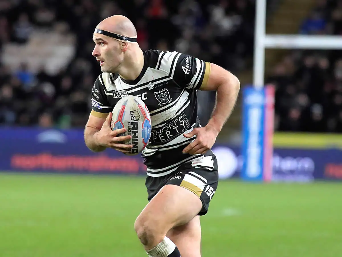 Stat Attack: Houghton sets new season high for tackles