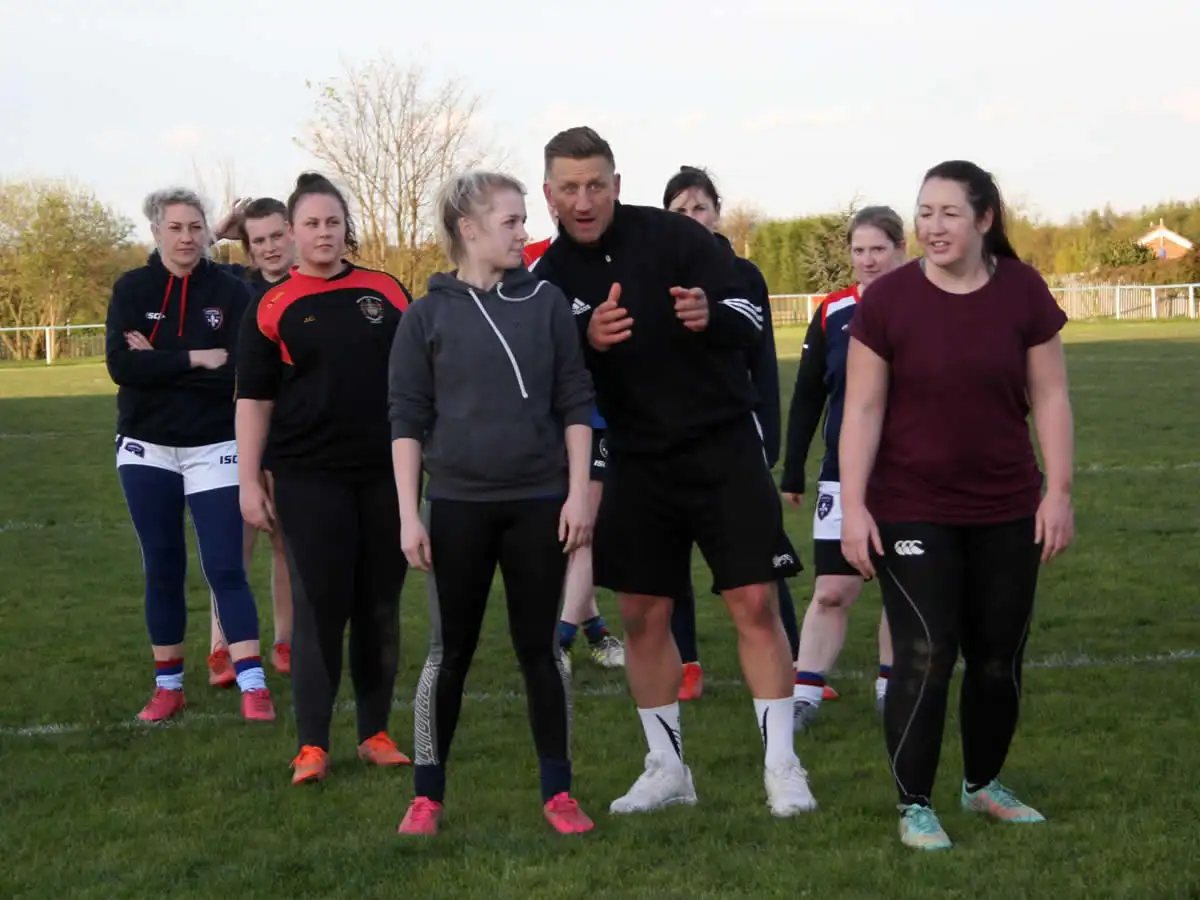 Keith Mason returns to Wakefield to take ladies team training session