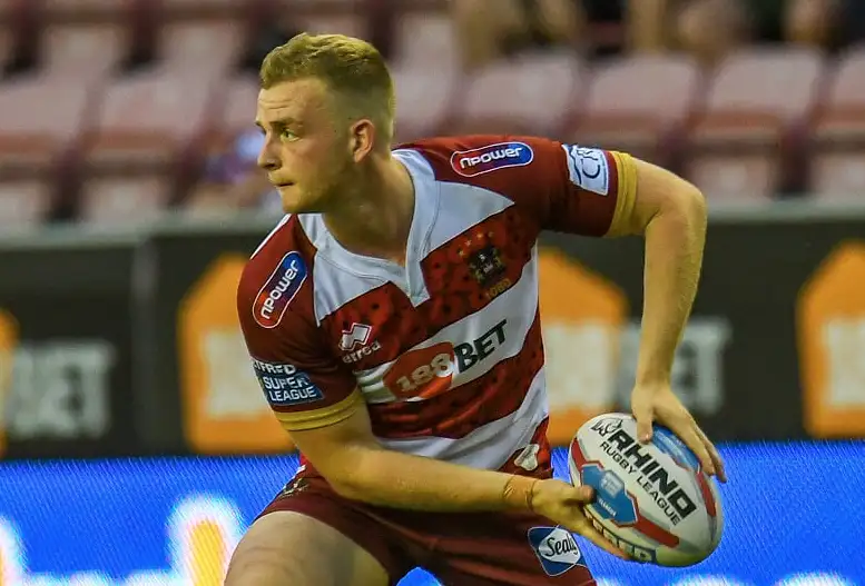 Leigh confirm signing of Josh Woods