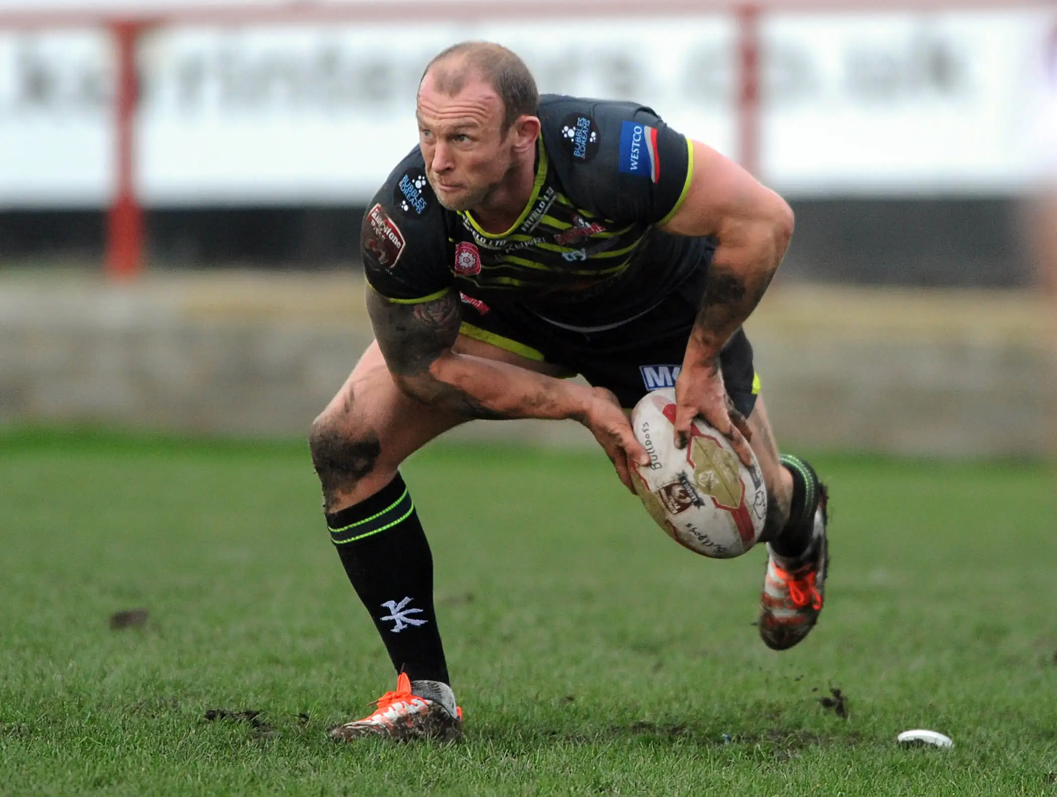 Mickey Higham retains Leigh captaincy