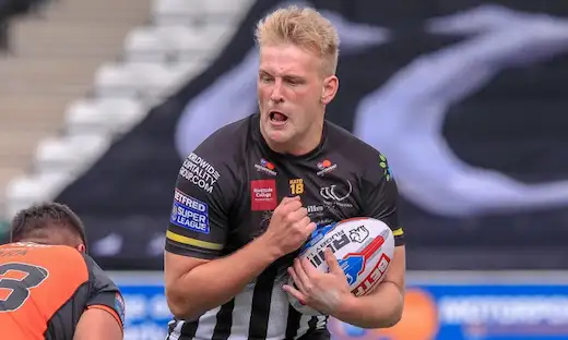 Owen Farnworth latest player to sign new Widnes deal