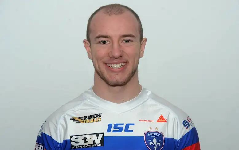 Lee Kershaw signs new Wakefield contract