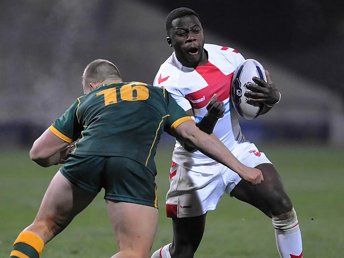 Muizz Mustapha promoted to Leeds first team squad