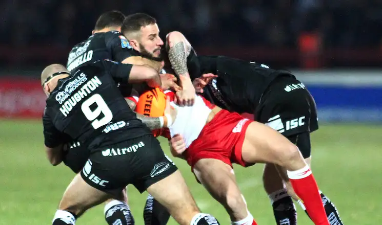 Hull KR star Ben Crooks suffers broken back