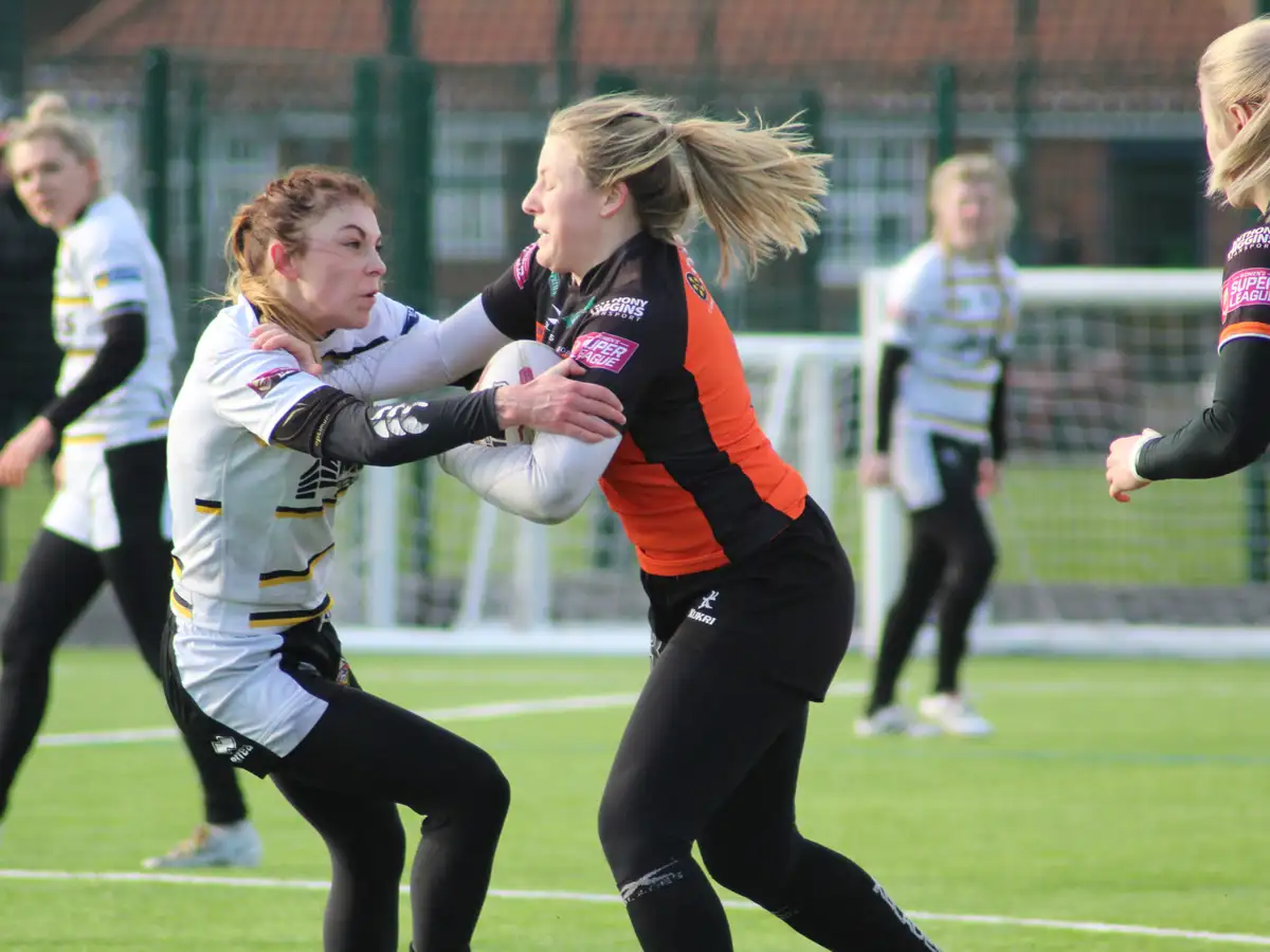 Castleford Women’s game played without posts – as new half-back pair impress