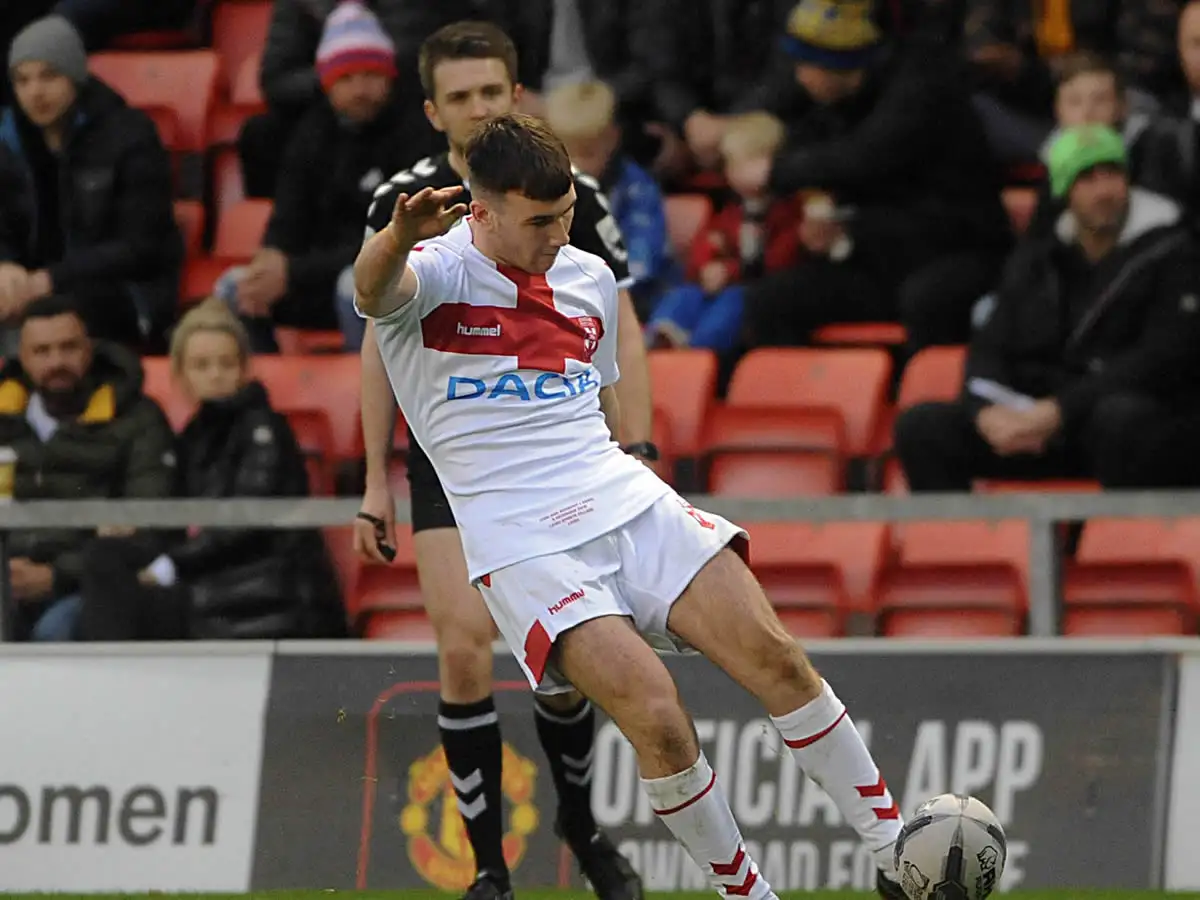 Swinton land England Academy star Harry Smith on loan