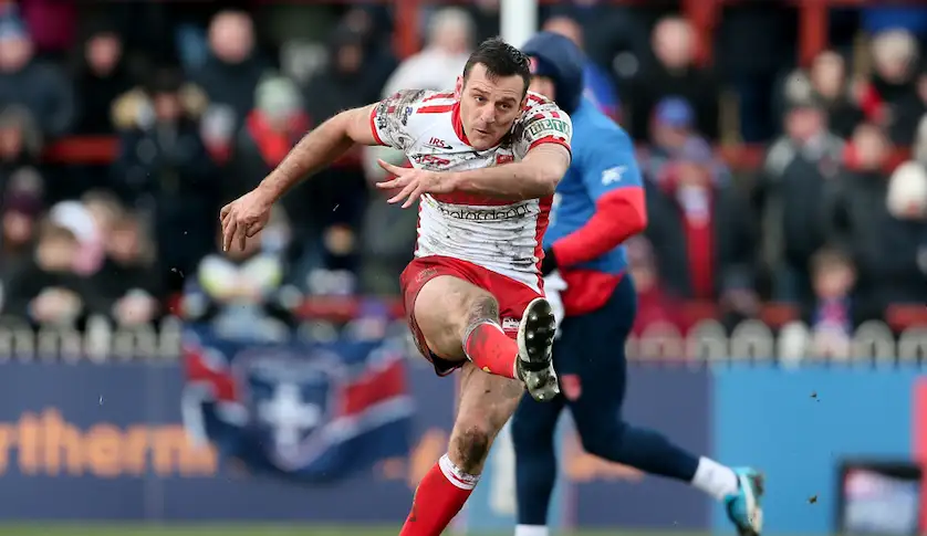 Craig Hall signs new Hull KR contract