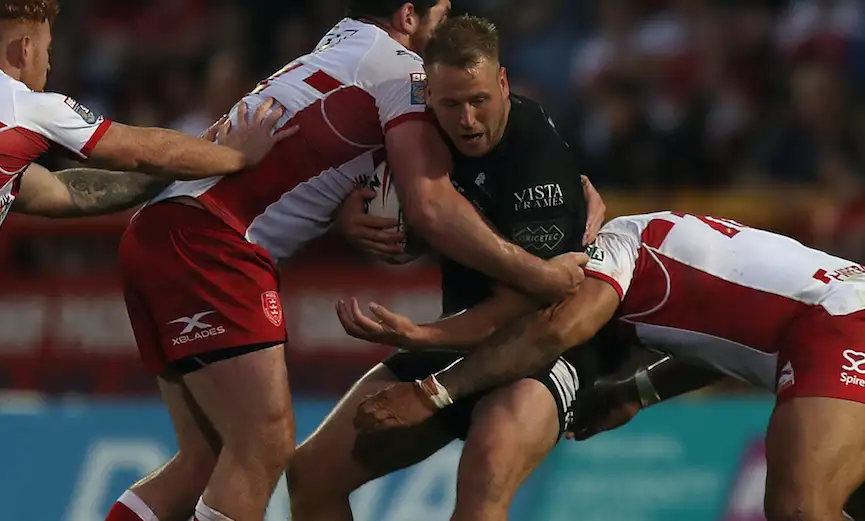 Joe Westerman Knocks Dislocated Knee Back In Place Before Playing On In Hull Derby Loverugbyleague