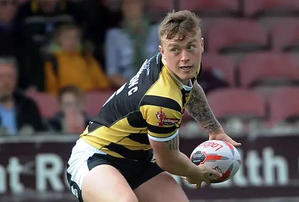 Halifax sign Connor Robinson from York