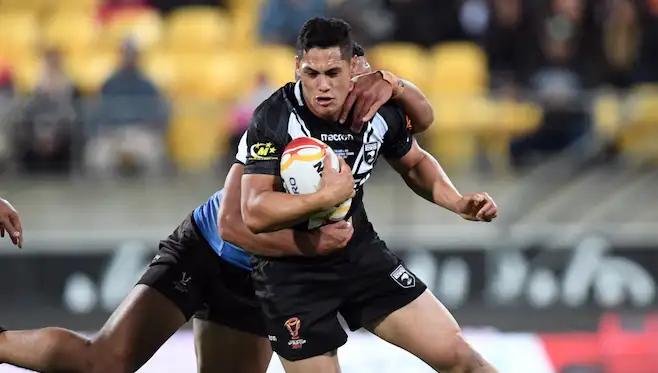 Samoa tempt Roger Tuivasa-Sheck to switch allegiance