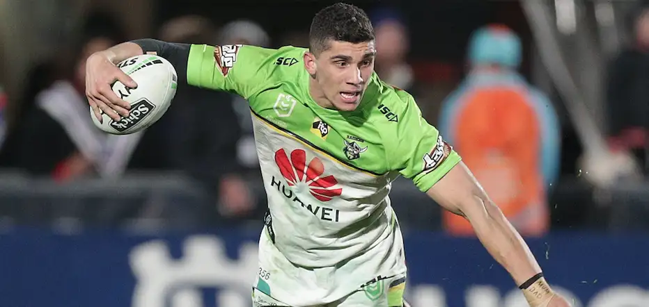 Bailey Simonsson pens extended terms with Canberra Raiders